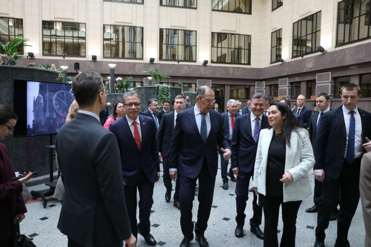 Lavrov2