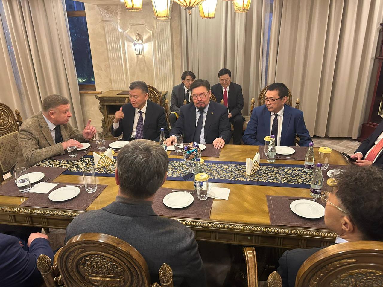 Mongoliya vizit prodolzhaetsya1